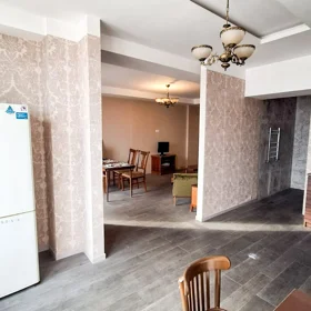 In Baku 90.0 m² apartment is for rent - Image 5