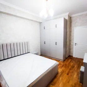 In Baku 80.0 m² apartment is for rent - Image 4