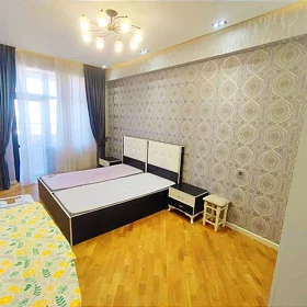 In Baku 130.0 m² apartment is for rent - Image 4