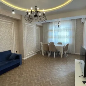 In Baku 160.0 m² apartment is for sale - Image 2
