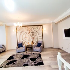 In Baku 90.0 m² apartment is for rent - Image 3