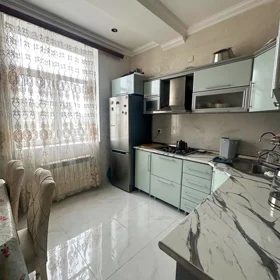 In Baku 80.0 m² apartment is for rent - Image 3