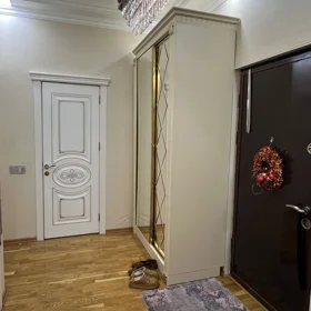 In Baku 80.0 m² apartment is for sale - Image 4