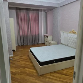 In Baku 130.0 m² apartment is for rent - Image 2