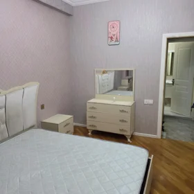 In Baku 130.0 m² apartment is for rent - Image 3
