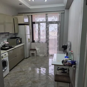 In Baku 130.0 m² apartment is for rent - Image 5