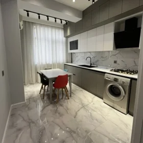 In Baku 70.0 m² apartment is for rent - Image 3