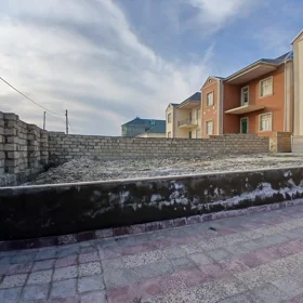 In Baku 220.0 m² house with 6.0 rooms is for sale - Image 3