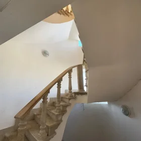 In Baku 320.0 m² house with 7.0 rooms is for sale - Image 4