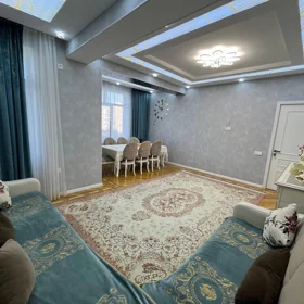 In Baku 142.0 m² apartment is for sale - Image 2