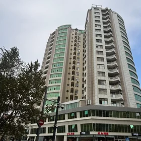 In Baku 228.0 m² apartment is for sale - Image 2