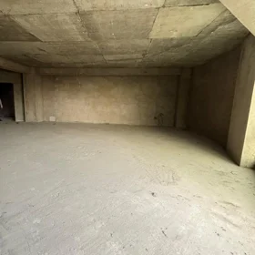 In Baku 228.0 m² apartment is for sale - Image 4