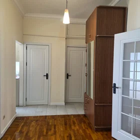 In Baku 75.0 m² apartment is for rent - Image 3