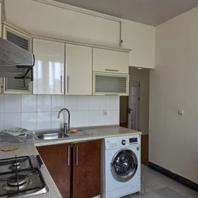 In Baku 75.0 m² apartment is for rent - Image 4