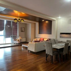 In Baku 185.0 m² apartment is for sale - Image 4