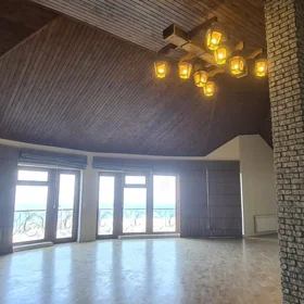 In Baku 370.0 m² house with 7.0 rooms is for sale - Image 2