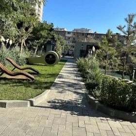 In Baku 176.0 m² apartment is for sale - Image 2