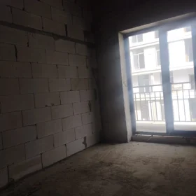 In Baku 176.0 m² apartment is for sale - Image 3