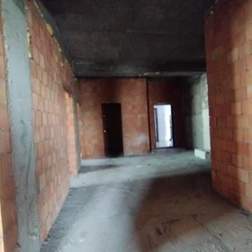 In Baku 176.0 m² apartment is for sale - Image 5