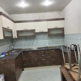 In Baku 70.0 m² house with 2.0 rooms is for rent - Image 4