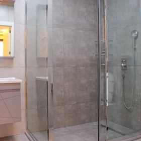 In Baku 137.0 m² apartment is for rent - Image 3