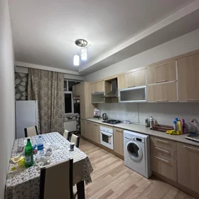 In Baku 100.0 m² apartment is for sale - Image 3