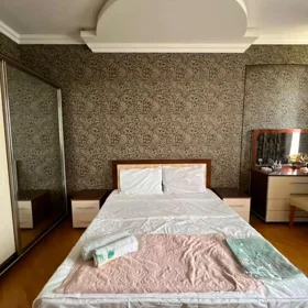 In Baku 150.0 m² apartment is for rent - Image 4