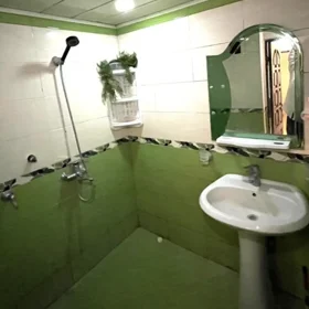 In Baku 100.0 m² apartment is for sale - Image 4