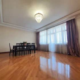 In Baku 170.0 m² apartment is for rent - Image 4