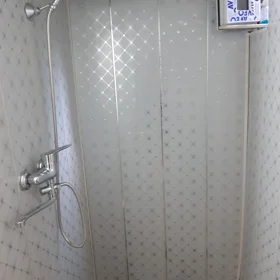 In Baku 8.0 m² apartment is for sale - Image 3