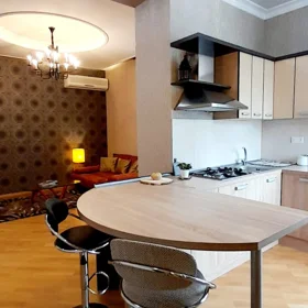 In Baku 110.0 m² apartment is for rent - Image 4