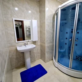 In Baku 120.0 m² apartment is for rent - Image 3