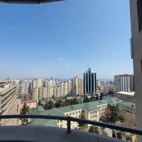 In Baku 170.0 m² apartment is for rent - Image 5