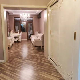 In Khirdalan 135.0 m² apartment is for sale - Image 3