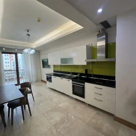In Baku 245.0 m² apartment is for rent - Image 2