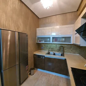 In Baku 110.0 m² apartment is for rent - Image 4