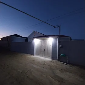 In Baku 120.0 m² house with 4.0 rooms is for sale - Image 3