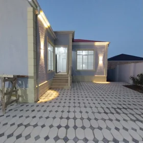 In Baku 120.0 m² house with 4.0 rooms is for sale - Image 5