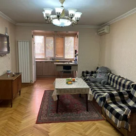In Baku 5.0 m² apartment is for sale - Image 2