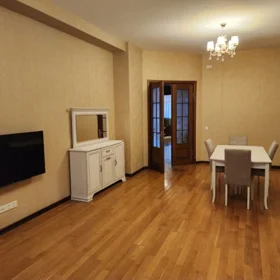 In Baku 165.0 m² apartment is for rent - Image 2