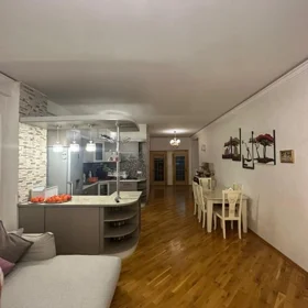 In Baku 115.0 m² apartment is for rent - Image 4