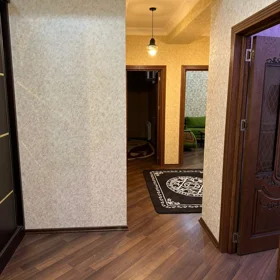 In Baku 100.0 m² apartment is for sale - Image 3