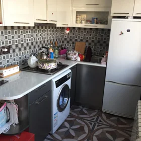 In Khirdalan 65.0 m² apartment is for rent - Image 5