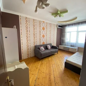 In Baku 120.0 m² apartment is for rent - Image 4