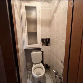 In Baku 100.0 m² apartment is for sale - Image 5