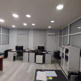 In Baku 1000.0 m² commercial is for rent - Image 4