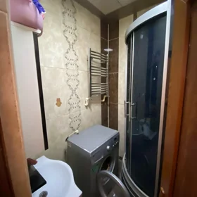 In Baku 70.0 m² apartment is for rent - Image 4