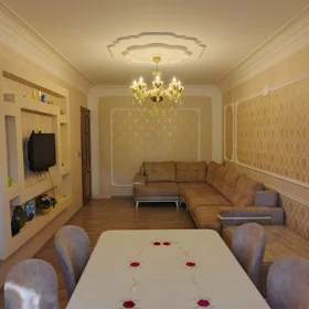 In Baku 100.0 m² apartment is for sale - Image 2