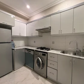 In Baku 68.0 m² apartment is for rent - Image 2