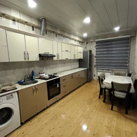 In Baku 85.0 m² apartment is for rent - Image 3